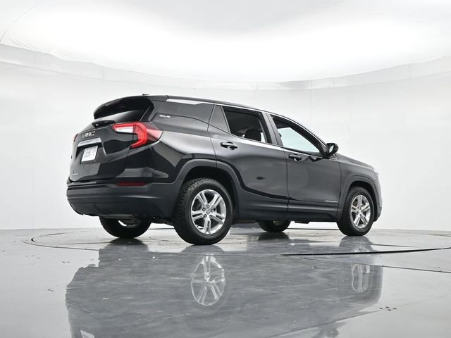 Used 2022 GMC Terrain SLE image 29