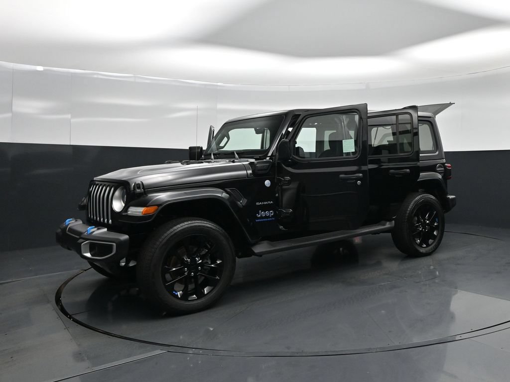 Used 2023 Jeep Wrangler Unlimited Sahara AWD/4WD image 25