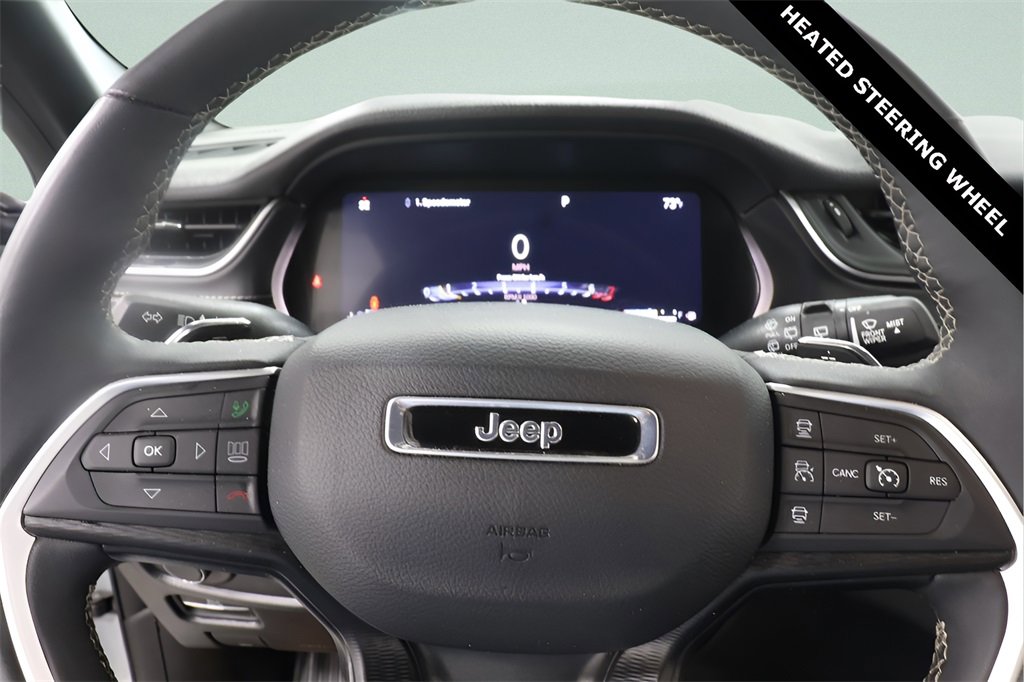 Used 2024 Jeep Grand Cherokee L Laredo image 11