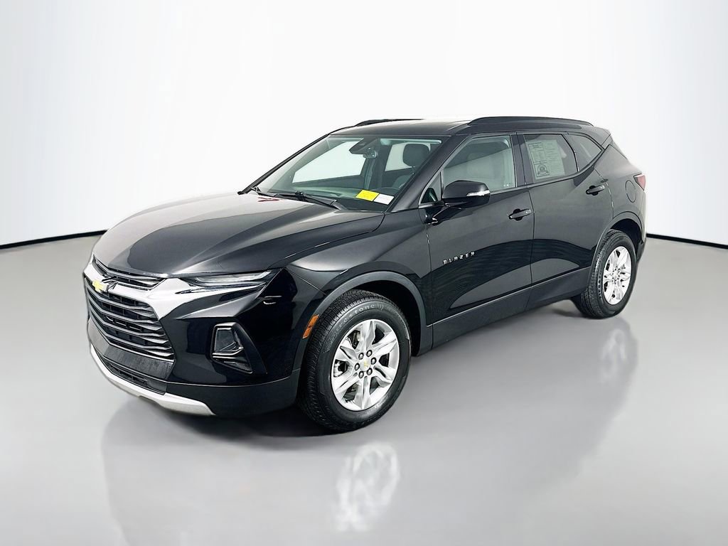 Used 2022 Chevrolet Blazer LT image 3