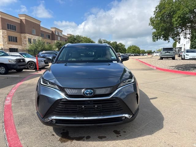 Used 2022 Toyota Venza Limited AWD/4WD image 2
