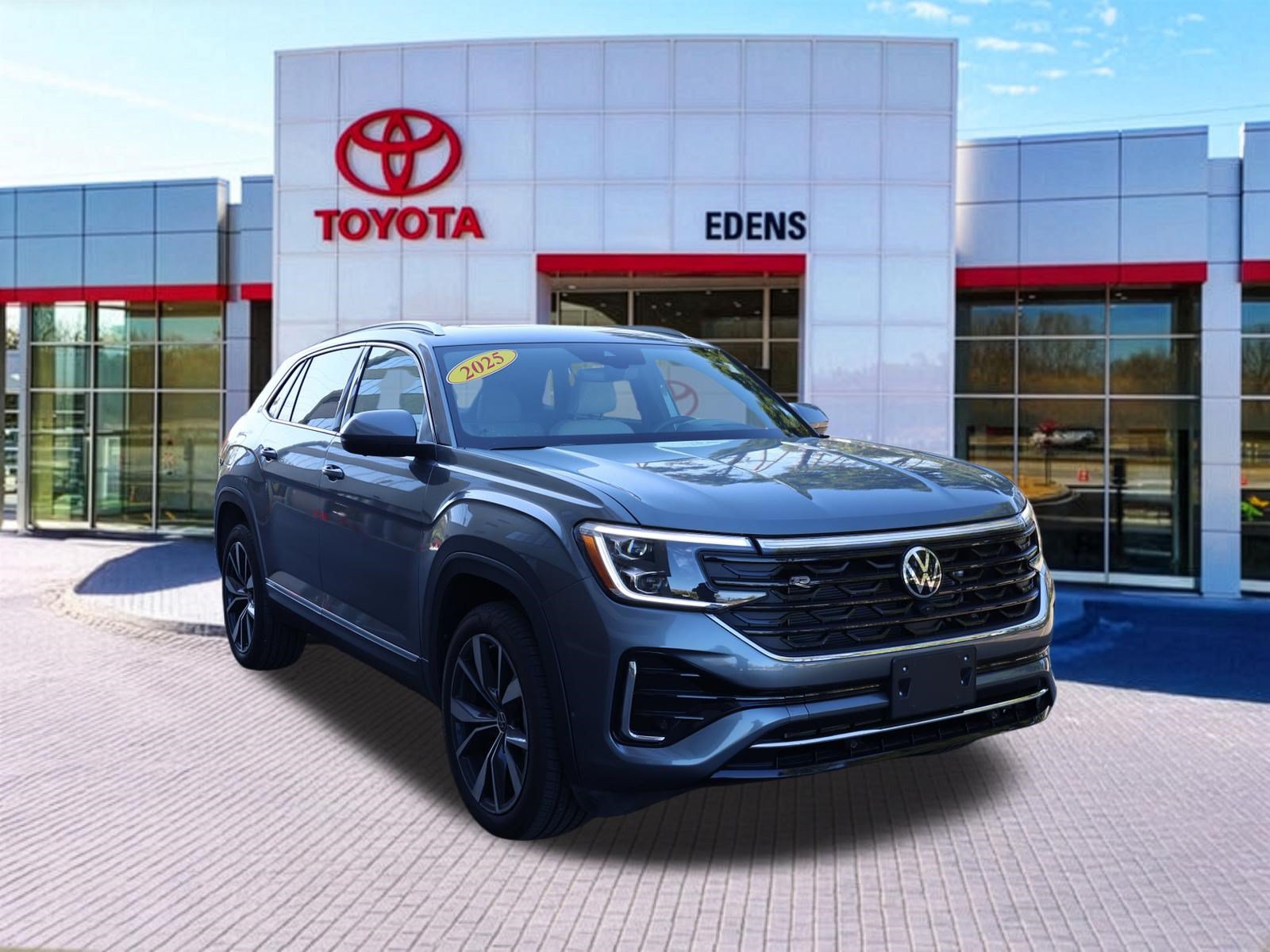 Used 2025 Volkswagen Atlas Cross Sport SEL Premium R-Line AWD/4WD image 1