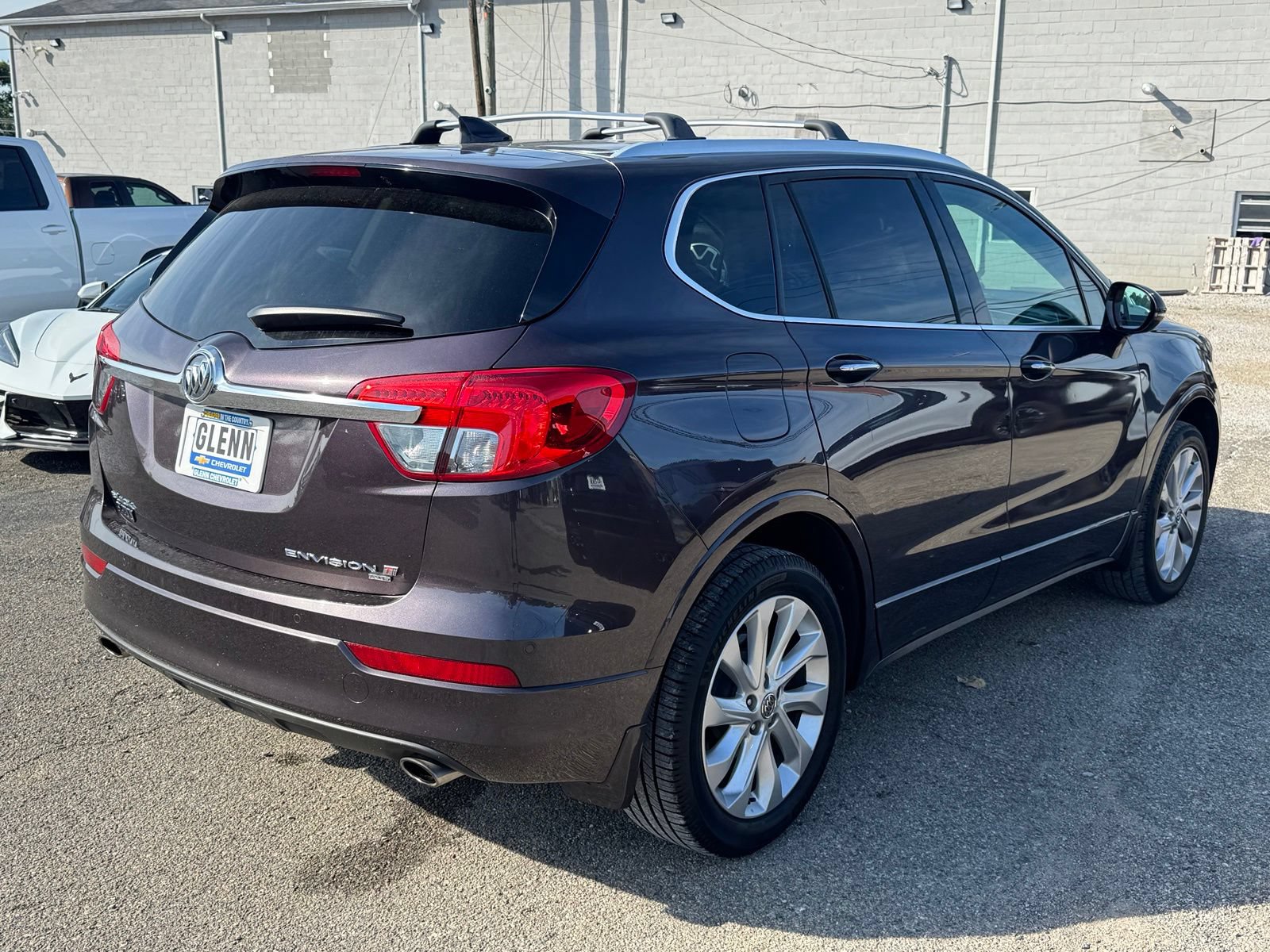 Used 2017 Buick Envision Premium w/ LPO, Hit The Road Package AWD/4WD image 6