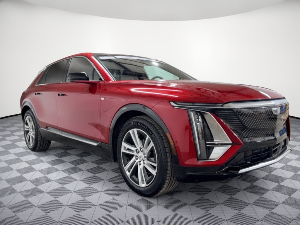 Certified 2024 Cadillac Lyriq Tech w/ Driver Assist Package RWD image 8
