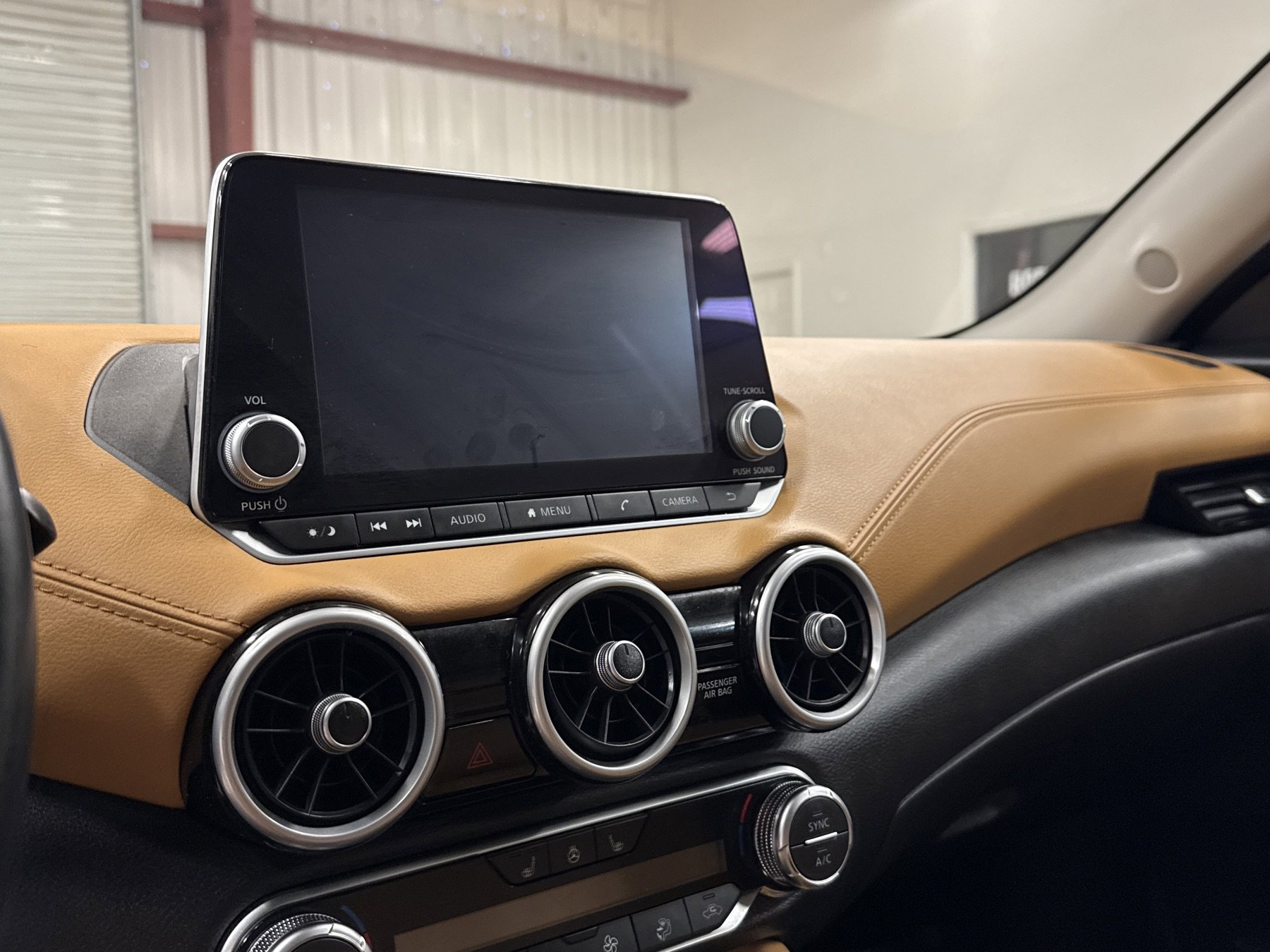 Used 2024 Nissan Sentra SV w/ SV Premium Package image 12