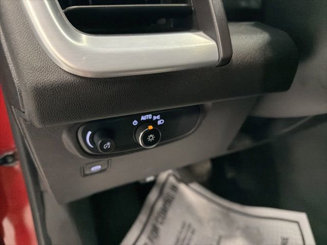 Used 2023 GMC Terrain SLE w/ Driver Convenience Package image 19