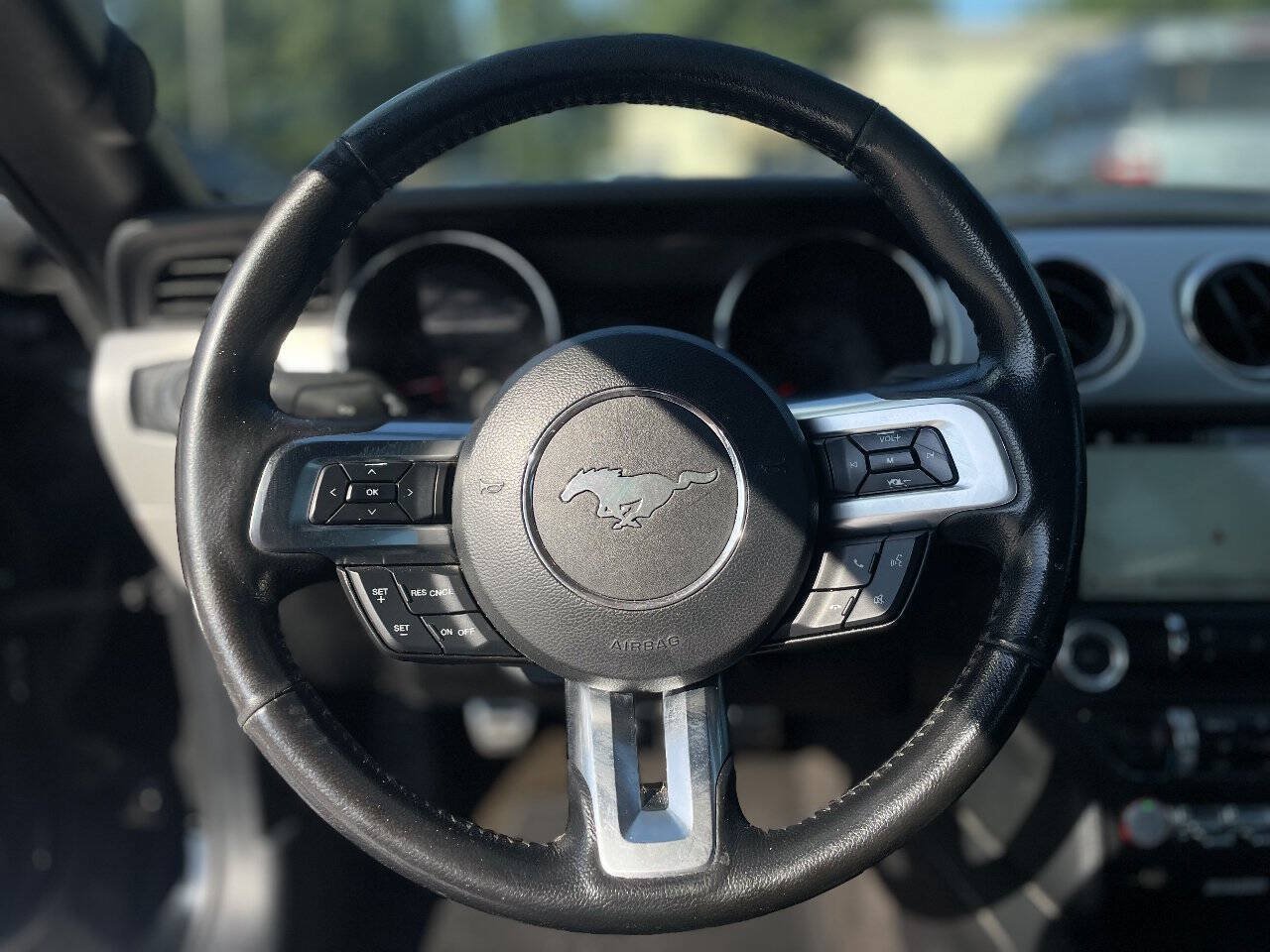 Used 2016 Ford Mustang GT Premium w/ Black Accent Package RWD image 13