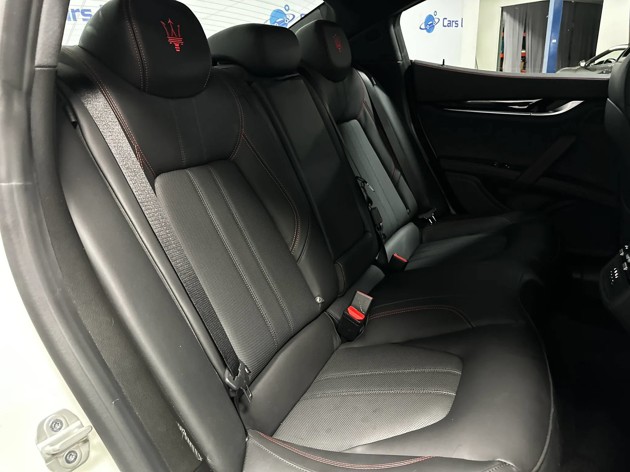 Used 2024 Maserati Ghibli Modena Q4 AWD/4WD image 21