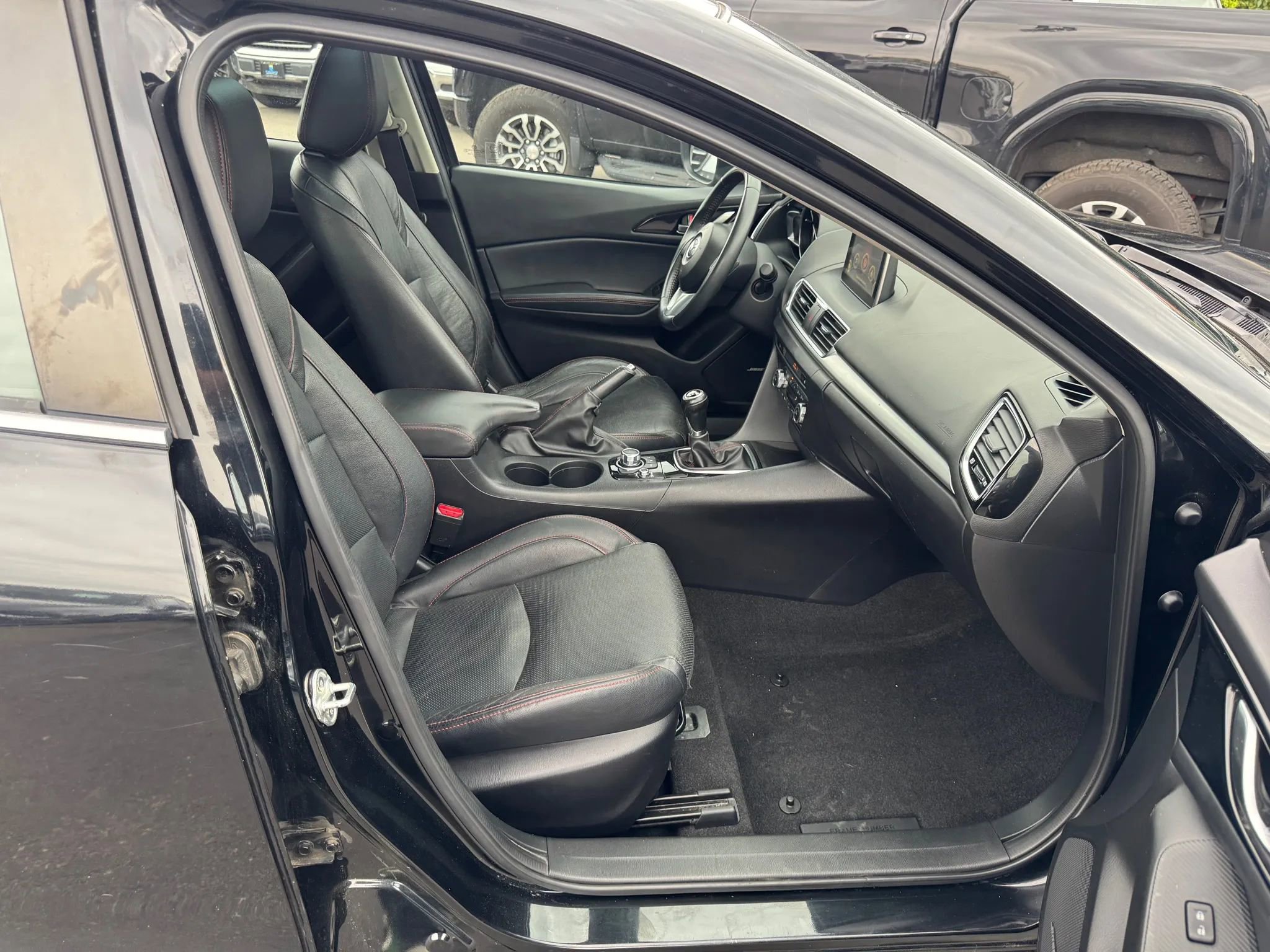 Used 2015 MAZDA MAZDA3 s Grand Touring image 24