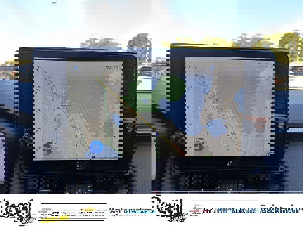 Used 2025 Toyota RAV4 Limited image 21