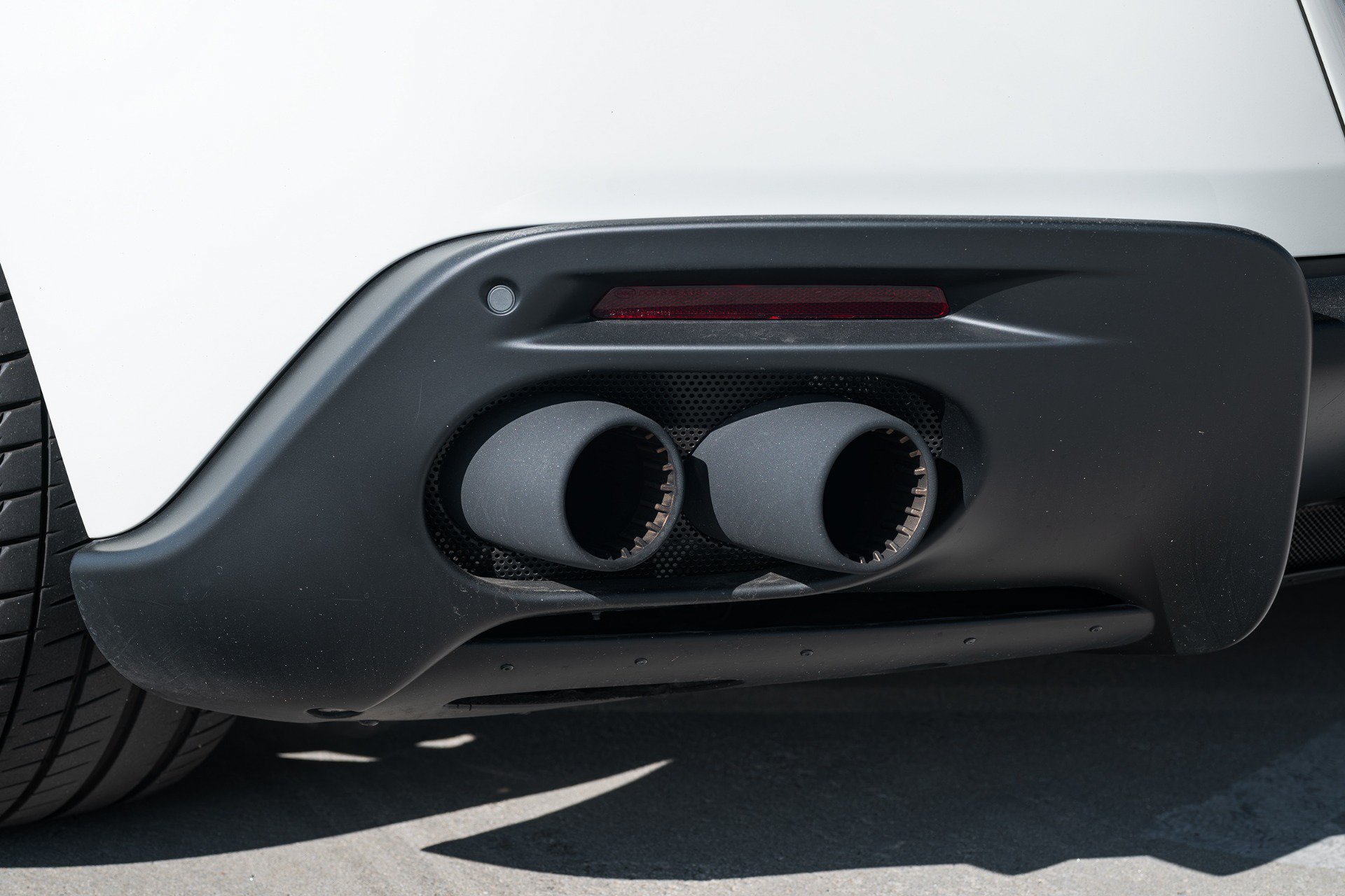 Used 2025 Ferrari Roma Spider RWD image 58