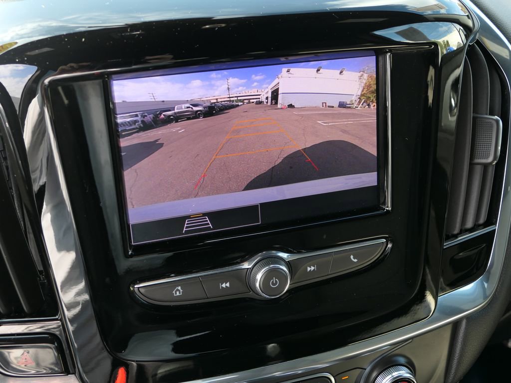 Used 2023 Chevrolet Traverse LT image 20