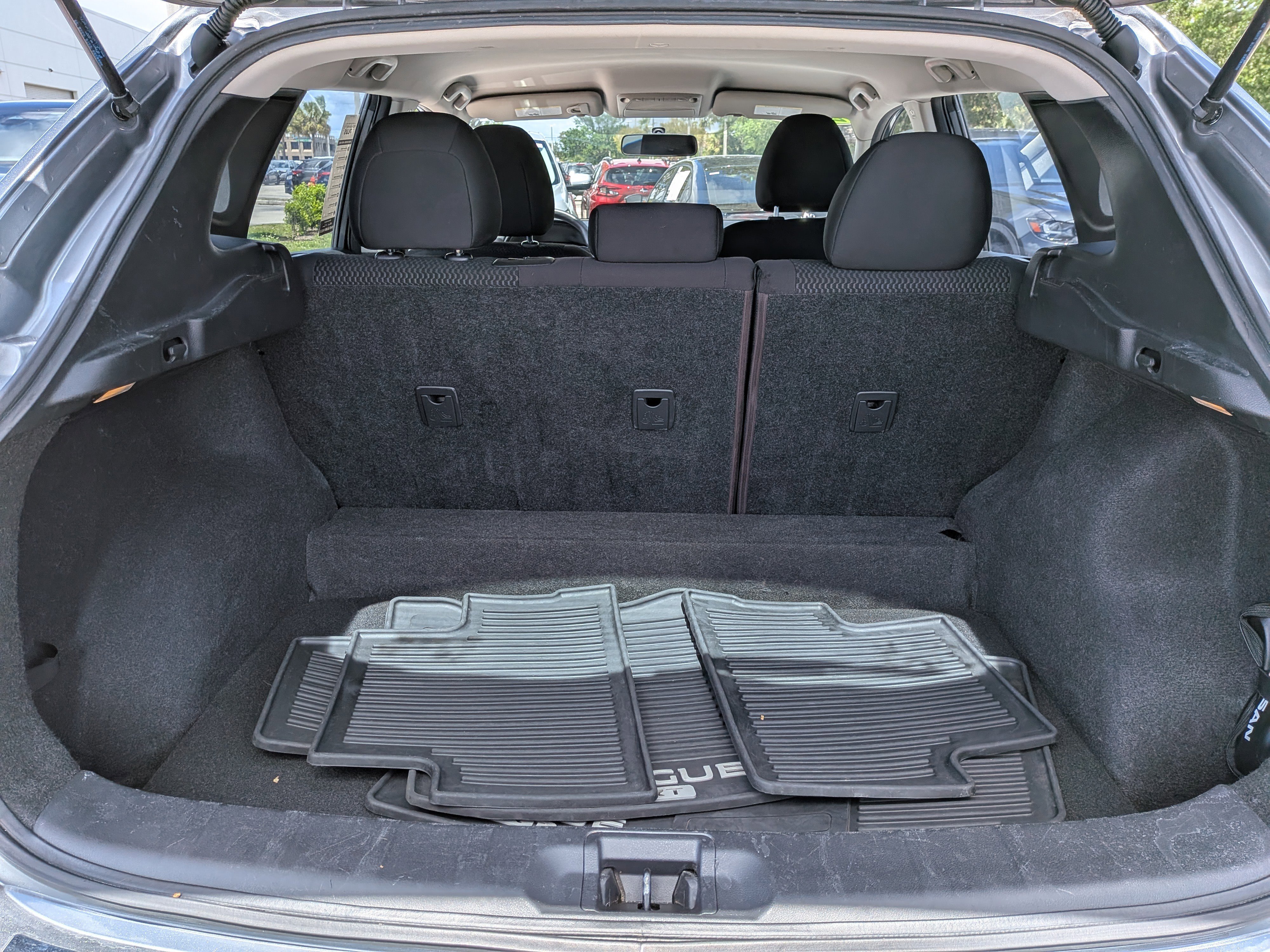 Used 2018 Nissan Rogue Sport S w/ S Appearance Package image 13