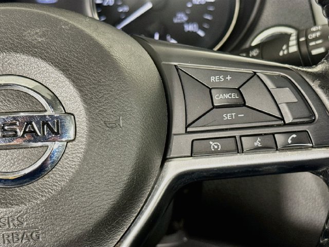 Used 2021 Nissan Rogue Sport SV FWD image 12