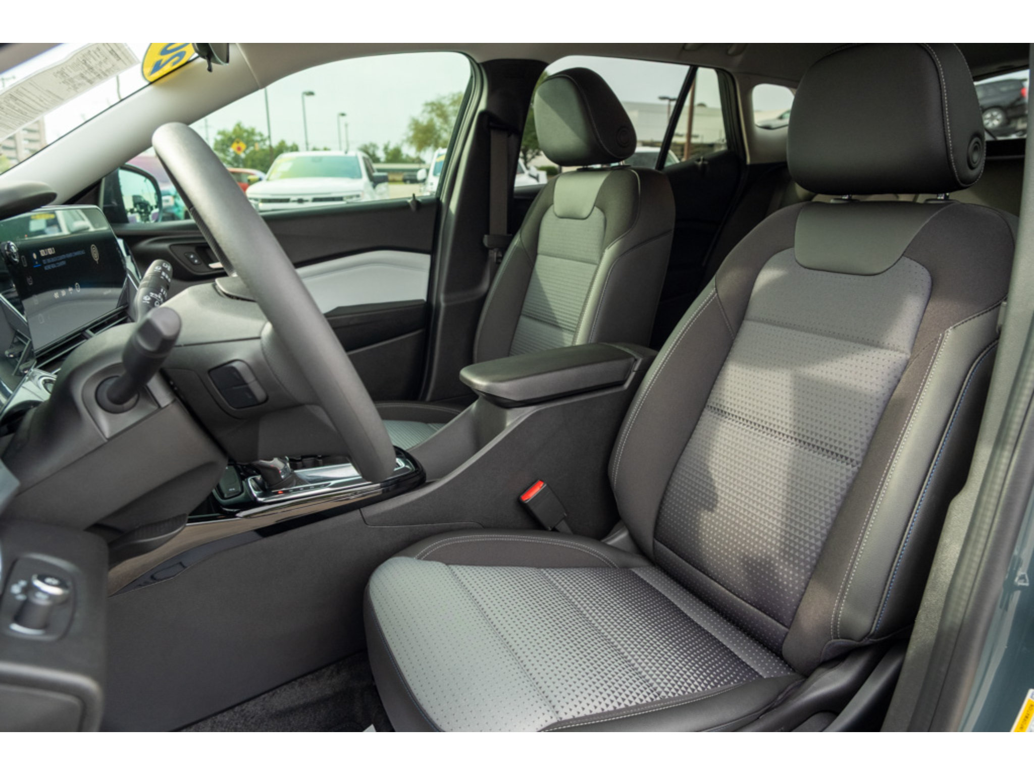 Used 2026 Chevrolet Trax LT FWD image 11