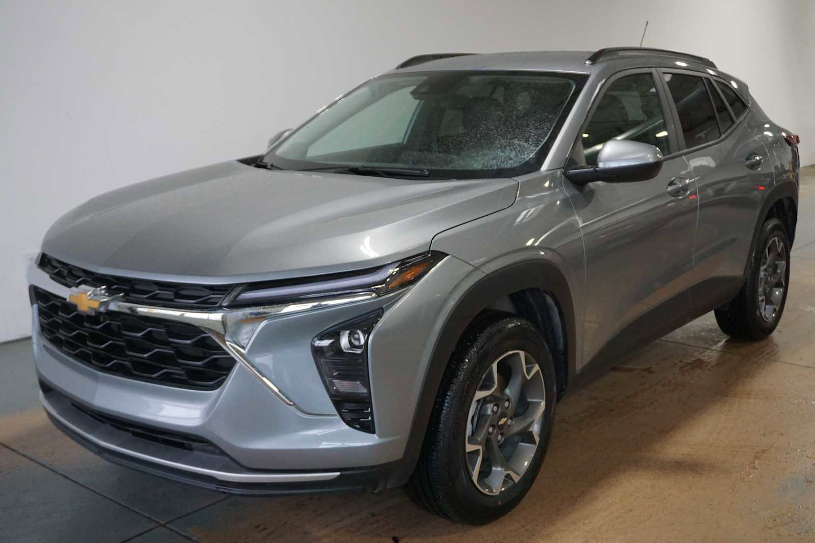 Certified 2025 Chevrolet Trax LT w/ Driver Confidence Package