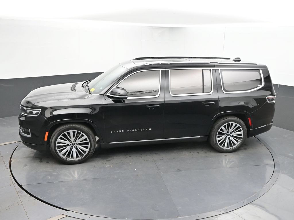Used 2022 Jeep Grand Wagoneer Series III AWD/4WD image 18