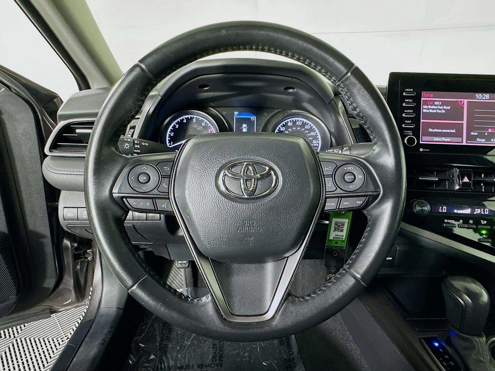 Used 2024 Toyota Camry SE image 15