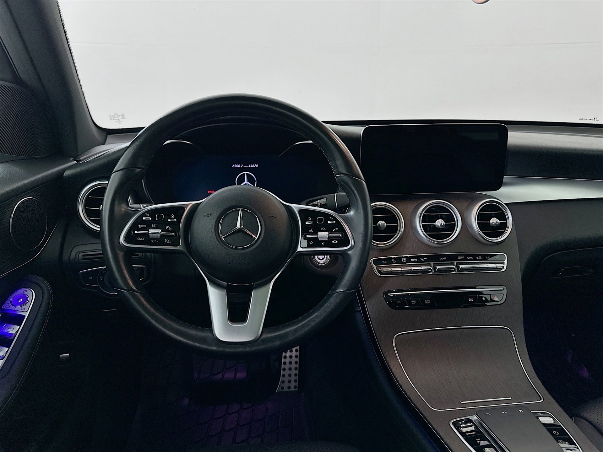 Used 2022 Mercedes-Benz GLC 300 4MATIC image 24