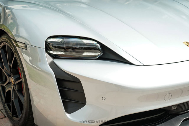 Used 2024 Porsche Taycan GTS image 72