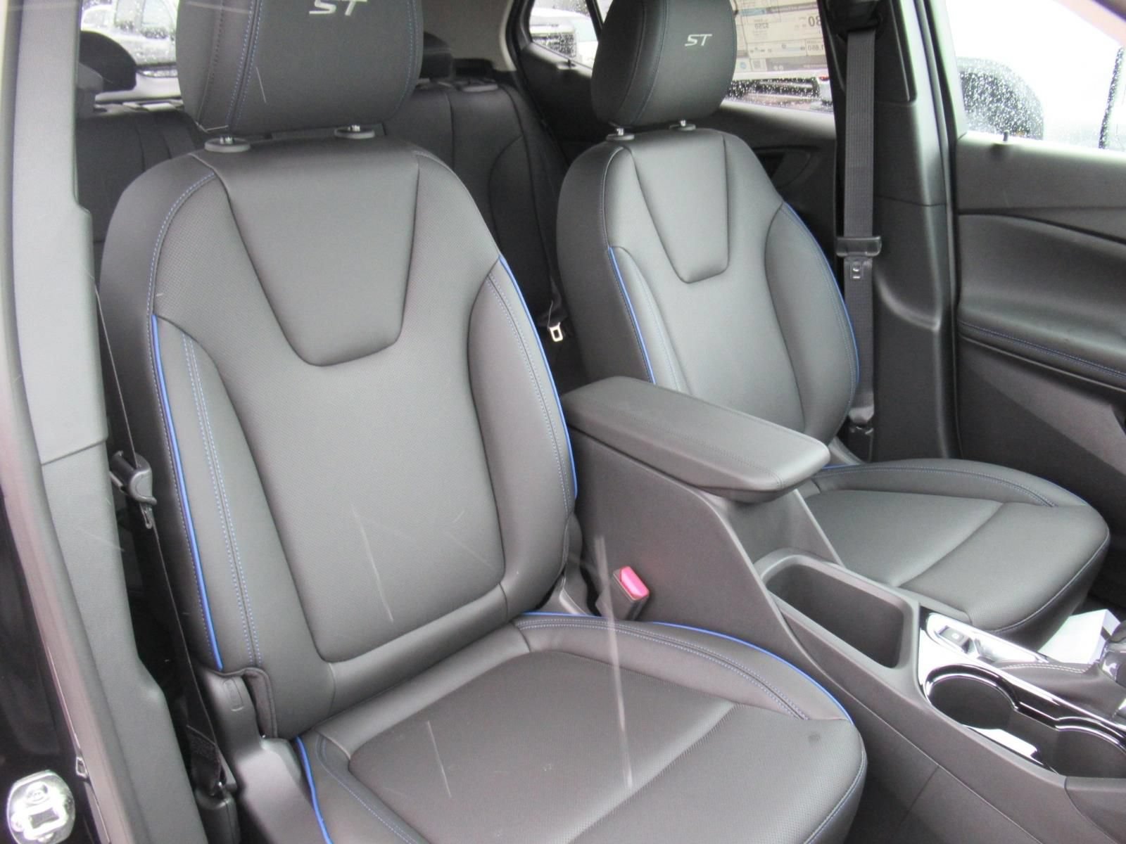 New 2026 Buick Encore GX Sport Touring w/ Comfort Package FWD image 8