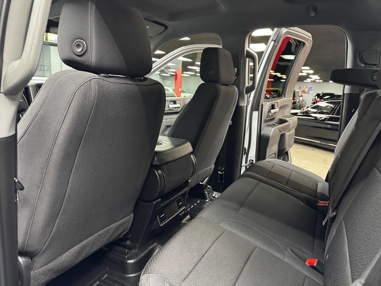 Used 2024 GMC Sierra 2500 Pro image 36