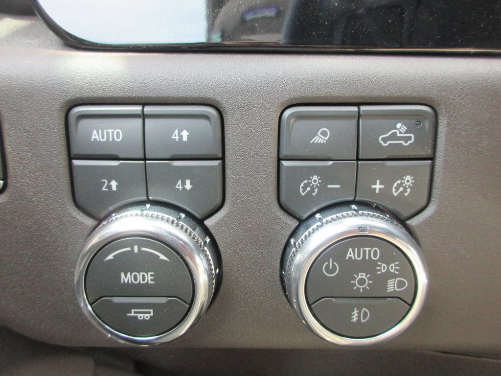 New 2026 GMC Sierra 2500 SLT w/ SLT Premium Package AWD/4WD image 18