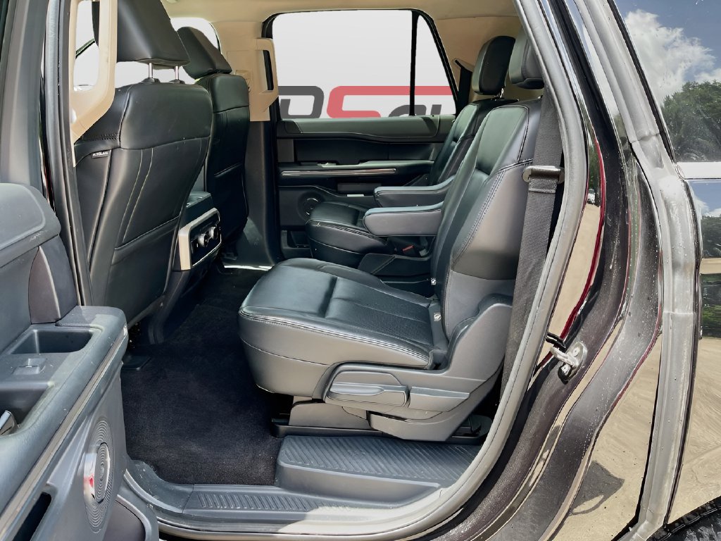 Used 2022 Ford Expedition Max XLT w/ Livery Package AWD/4WD image 23