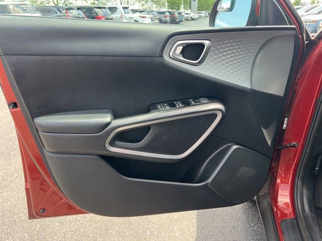 Certified 2021 Kia Soul LX FWD image 24