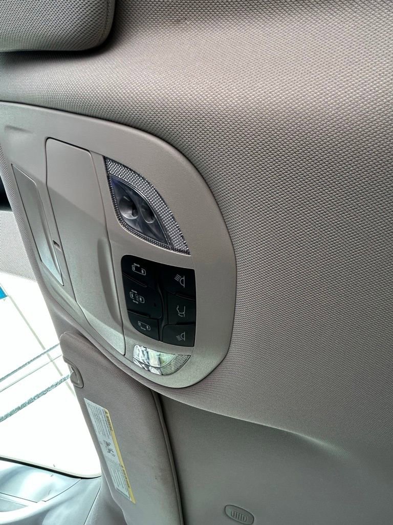 Certified 2024 Chrysler Pacifica Touring-L image 26