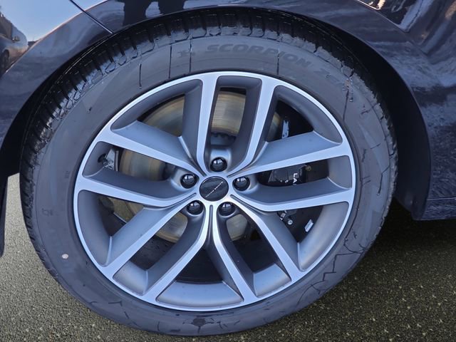 New 2026 Land Rover Range Rover Long Wheelbase Autobiography image 19