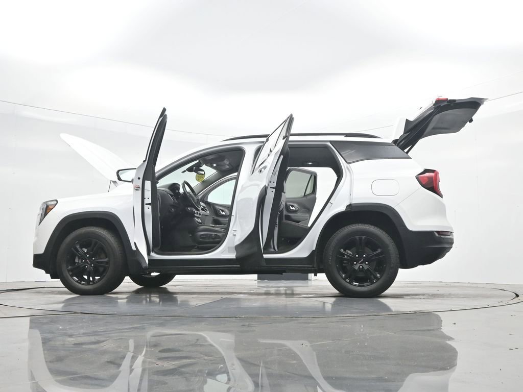 Used 2024 GMC Terrain AT4 AWD/4WD image 46