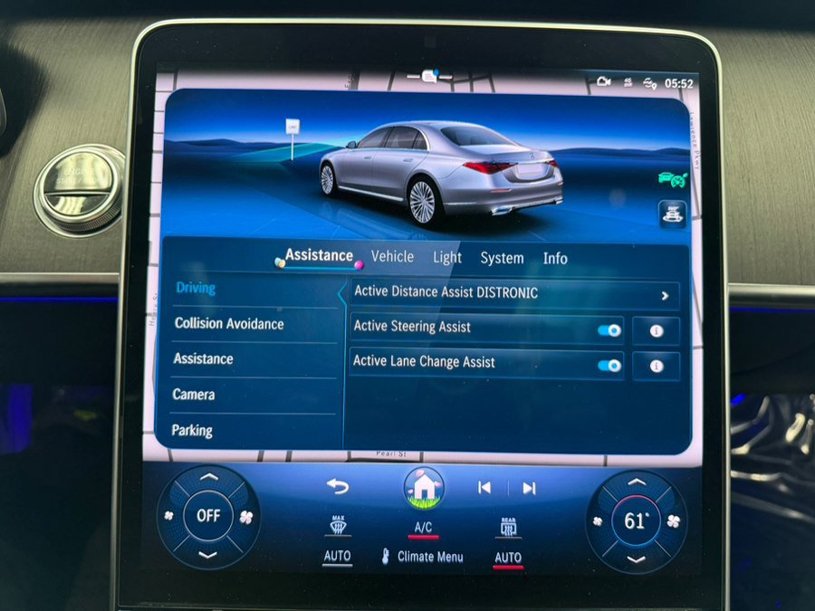 Used 2022 Mercedes-Benz S 580 4MATIC Sedan w/ AMG Line Package image 59