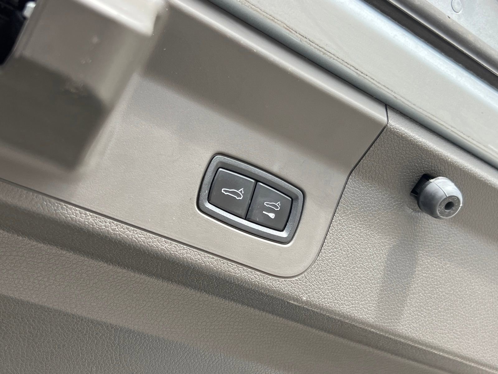 Certified 2023 Porsche Panamera 4 Platinum Edition image 20