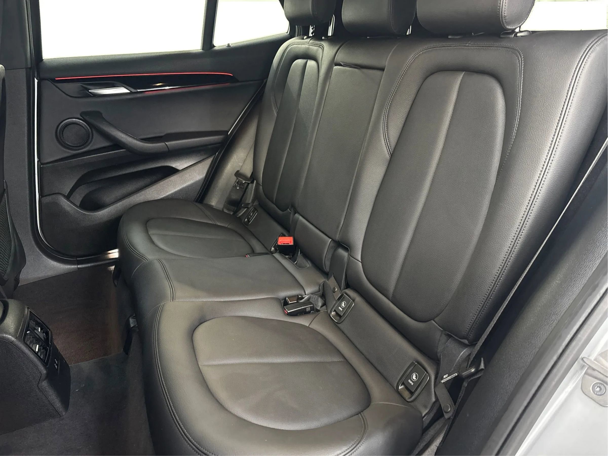 Used 2021 BMW X2 xDrive28i AWD/4WD image 14