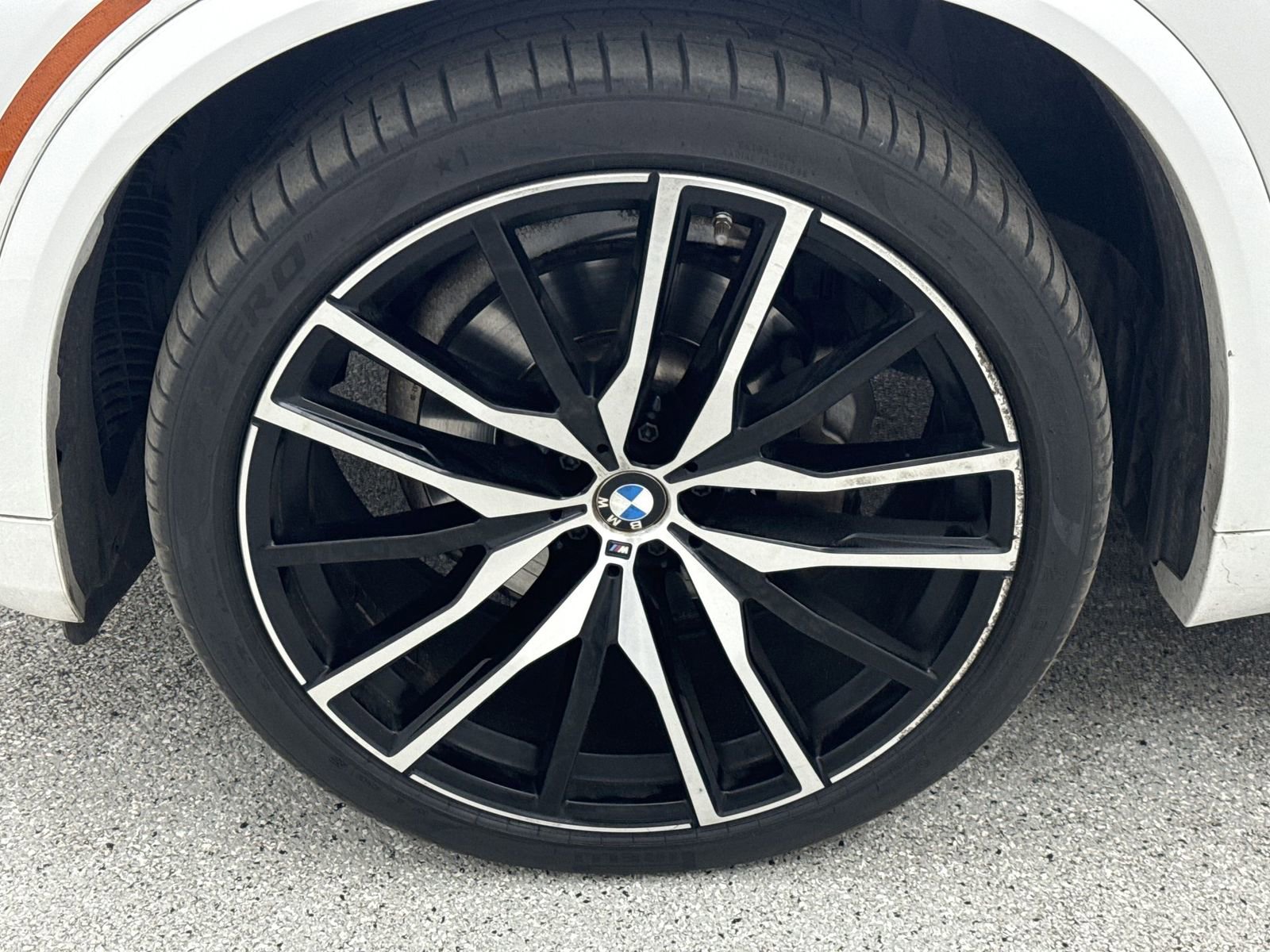 Used 2021 BMW X5 xDrive40i w/ M Sport Package image 42