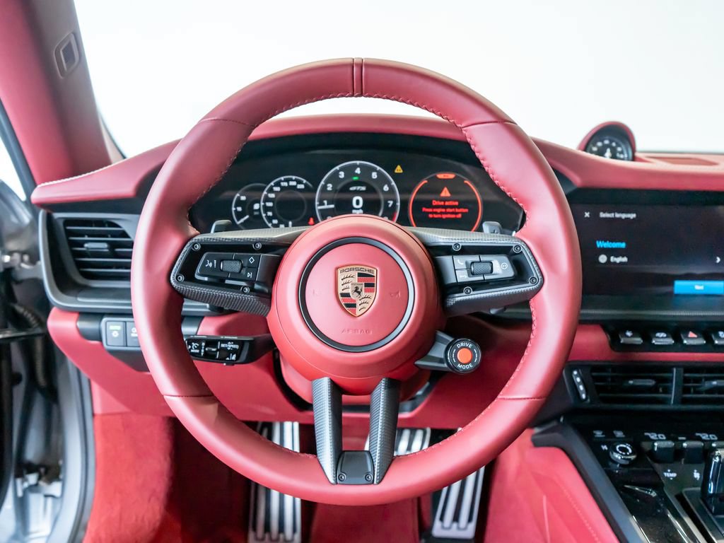 Certified 2026 Porsche 911 Targa 4 GTS AWD/4WD image 19