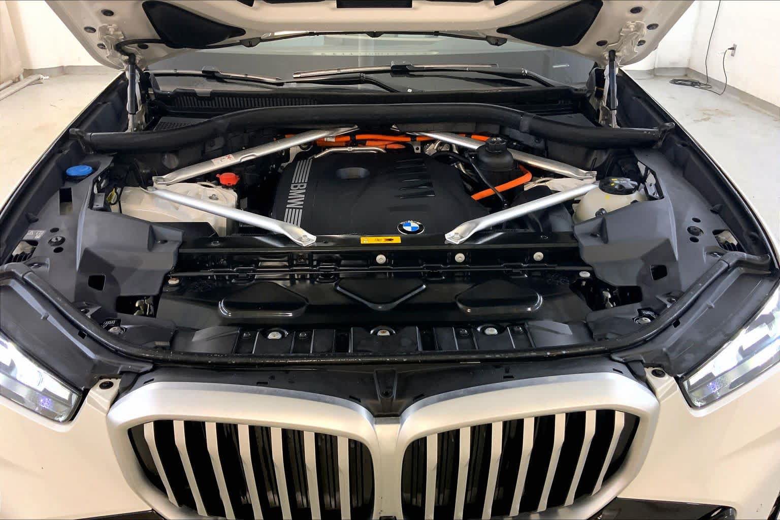 Certified 2024 BMW X5 xDrive50e w/ Executive Package AWD/4WD image 30