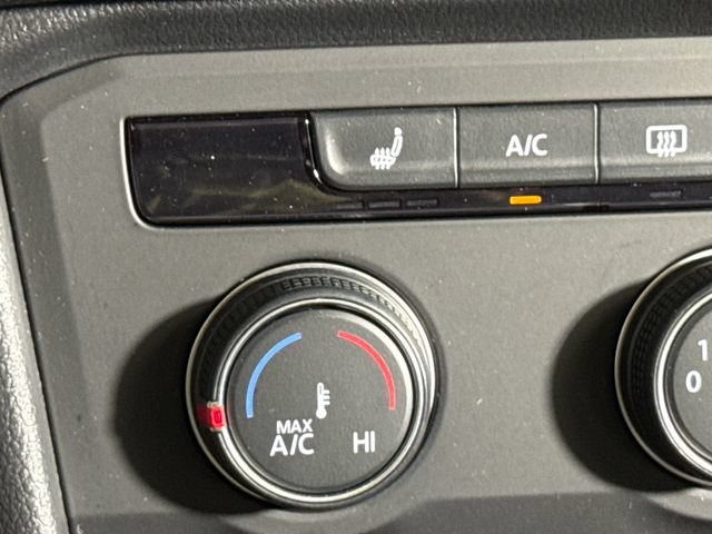 Used 2022 Volkswagen Taos S AWD/4WD image 34