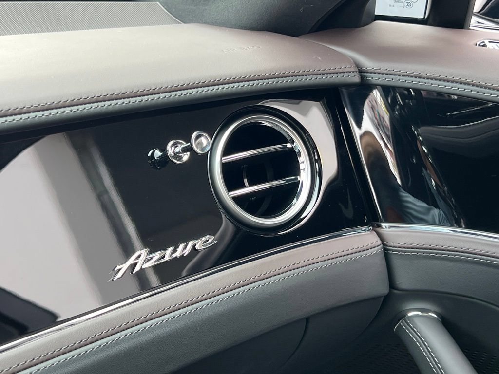 Used 2026 Bentley Flying Spur Plug-In Hybrid AWD/4WD image 34