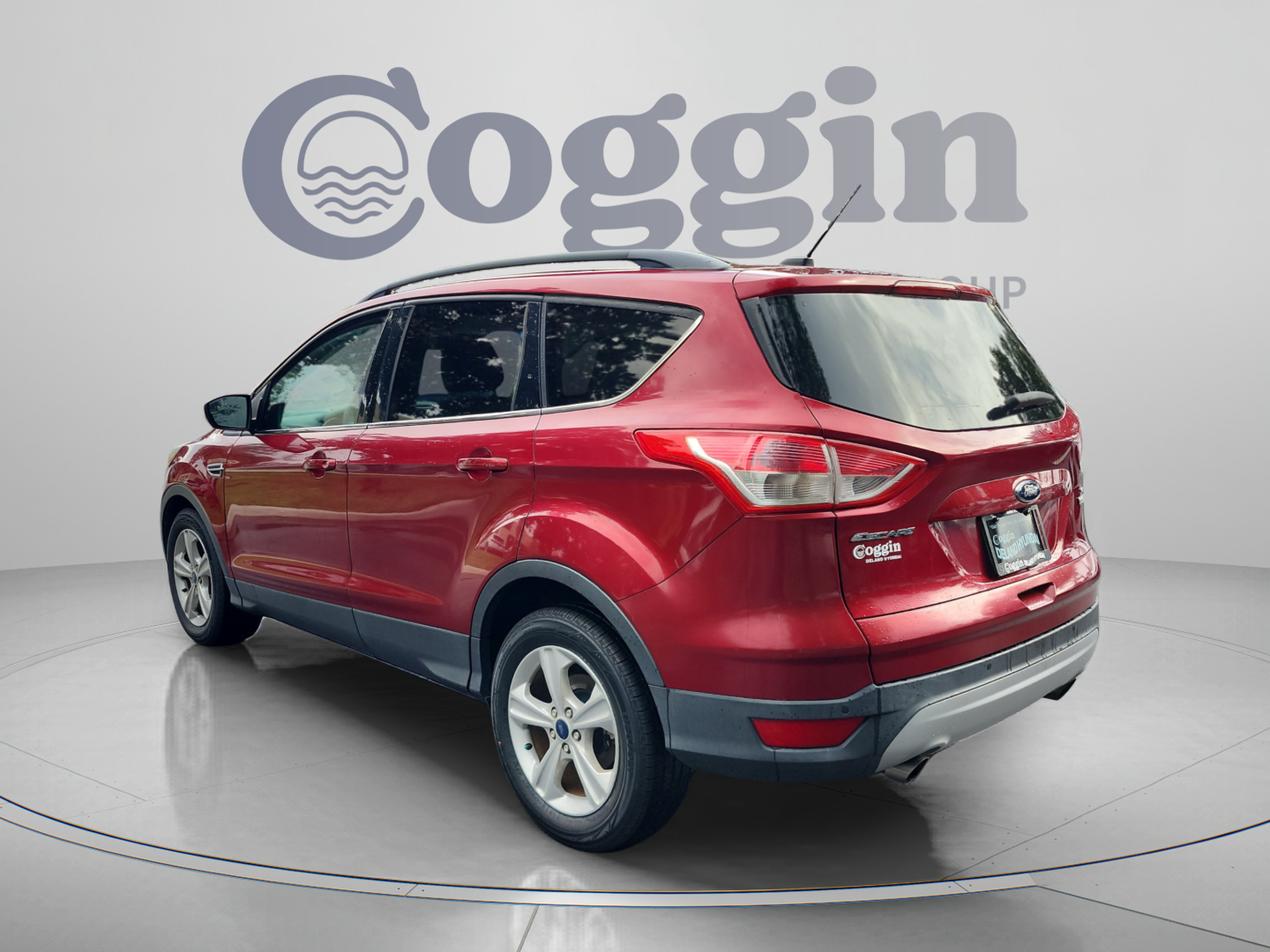 Used 2016 Ford Escape SE w/ Equipment Group 201A FWD image 3