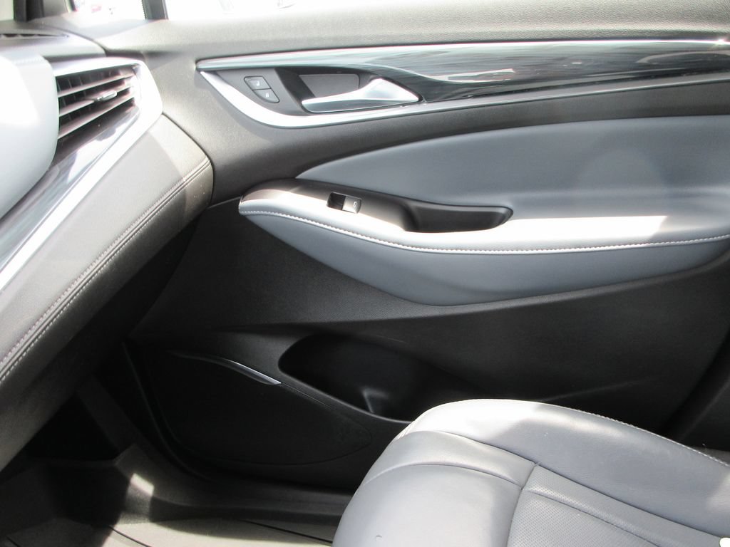 Certified 2019 Buick Enclave Essence FWD image 31