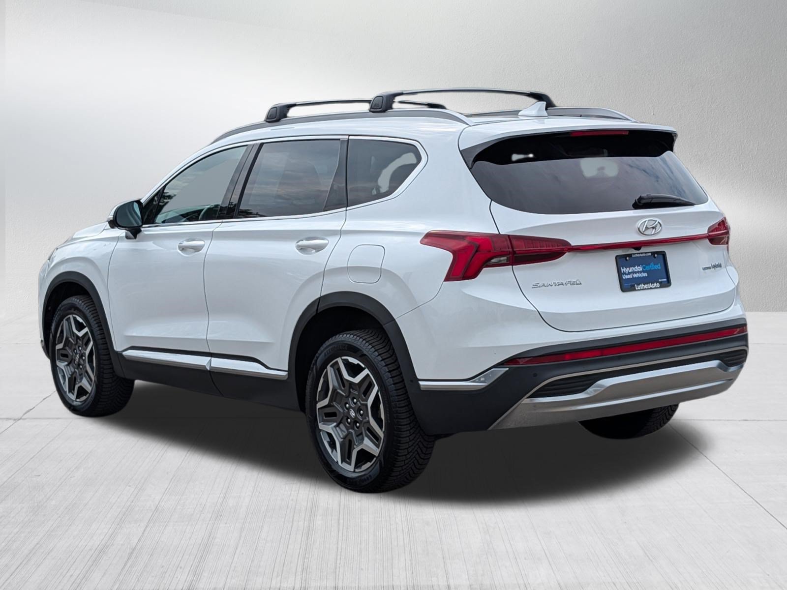 Certified 2023 Hyundai Santa Fe Limited AWD/4WD image 5