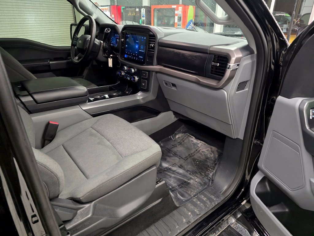 Used 2025 Ford F150 XLT w/ Equipment Group 301A Standard AWD/4WD image 36