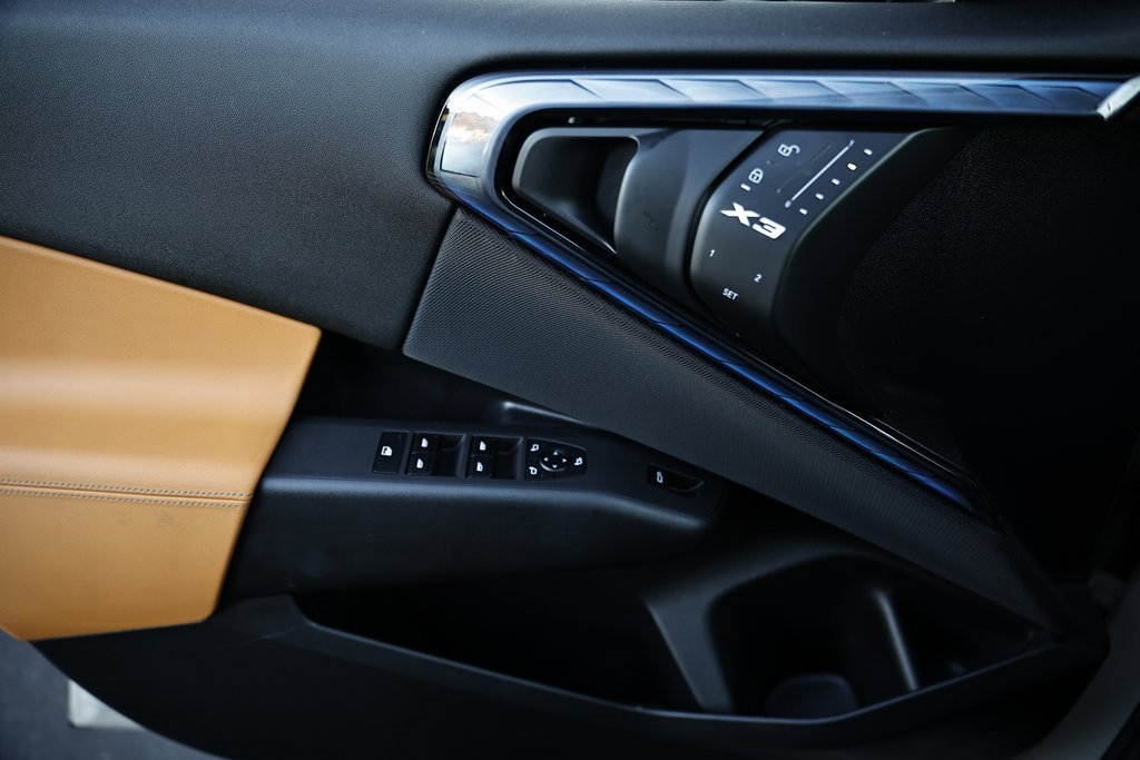 Certified 2025 BMW X3 xDrive30i w/ M Sport Package image 15