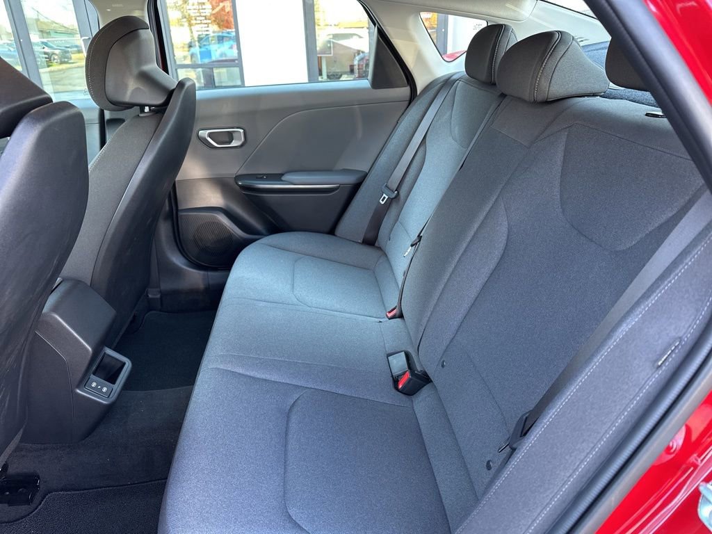 Used 2025 Kia K4 FWD image 20