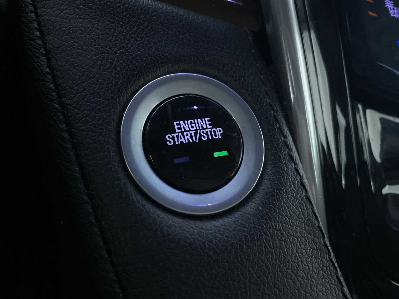 Certified 2018 Cadillac Escalade Premium Luxury AWD/4WD image 9