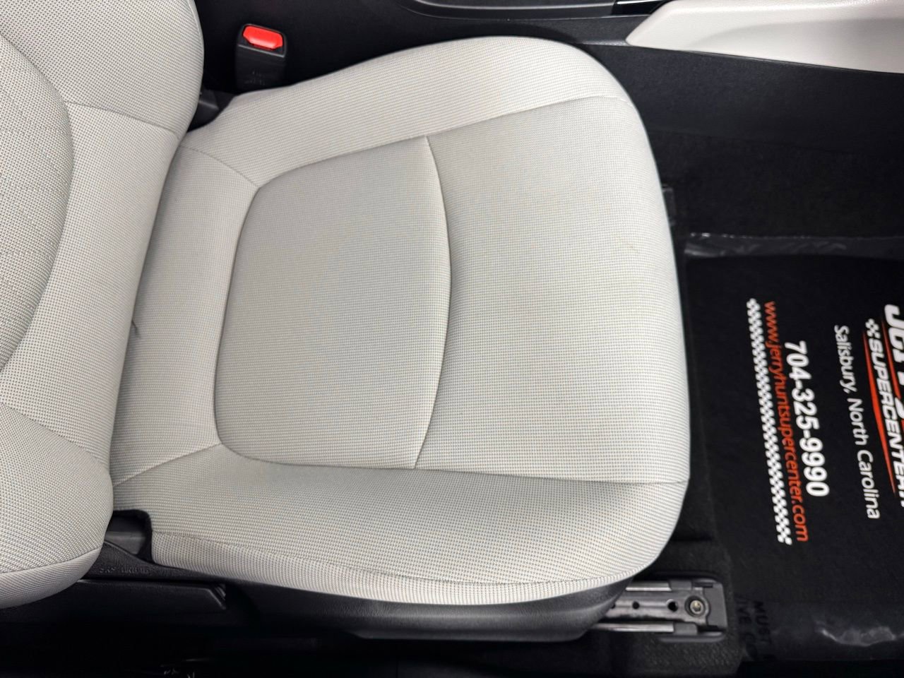 Used 2024 Toyota Corolla Cross L image 37