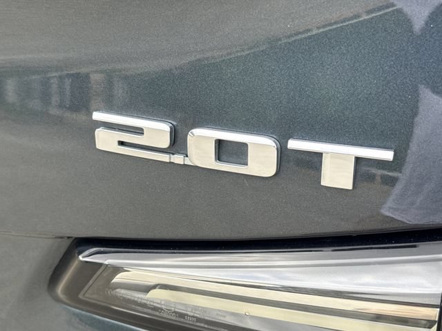 Used 2019 Cadillac XT4 Sport w/ Cold Weather Package FWD image 10