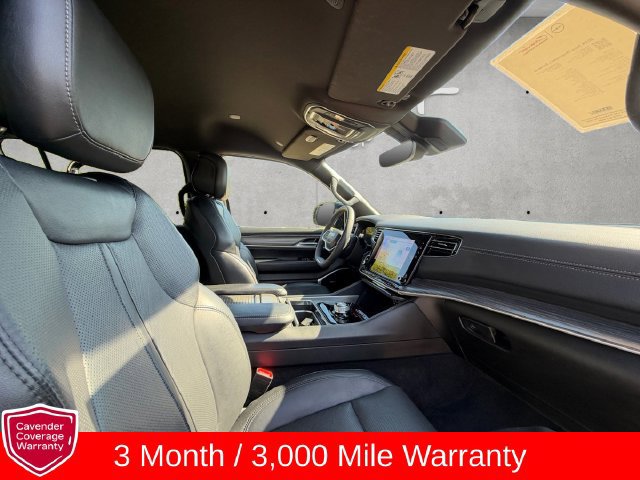 Used 2024 Jeep Wagoneer L Series II w/ Flexible Seating Group RWD image 24
